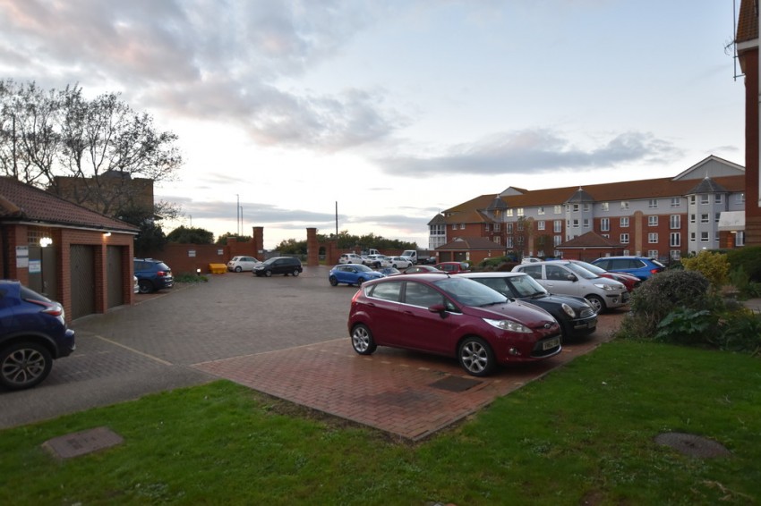Images for Queens Court, Cliftonville EAID:f7dad3ea73a210ef97482ecc254de312 BID:1