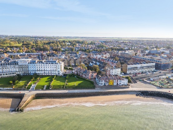 Beach House, Royal Crescent, Margate - EAID:f7dad3ea73a210ef97482ecc254de312, BID:1