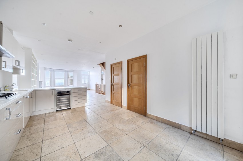 Images for Beach House, Royal Crescent, Margate EAID:f7dad3ea73a210ef97482ecc254de312 BID:1