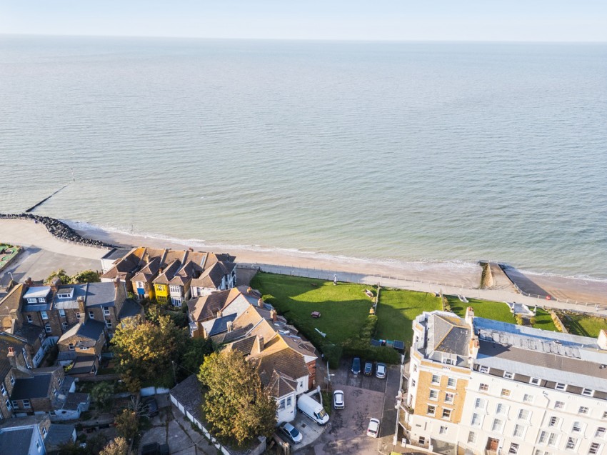 Images for Beach House, Royal Crescent, Margate EAID:f7dad3ea73a210ef97482ecc254de312 BID:1