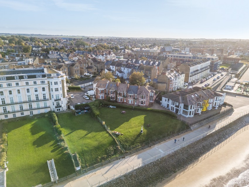 Images for Beach House, Royal Crescent, Margate EAID:f7dad3ea73a210ef97482ecc254de312 BID:1