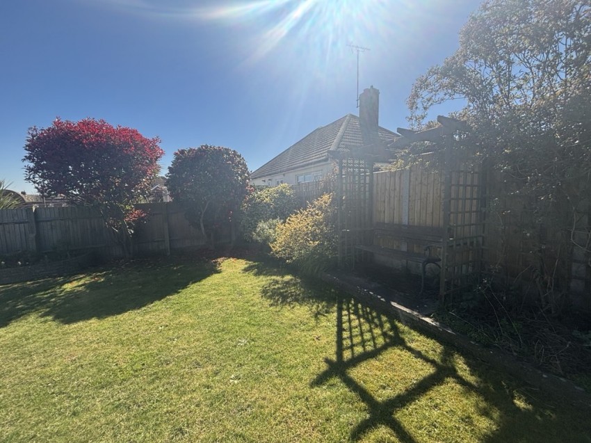 Images for South Facing Garden, Magnolia Avenue EAID:f7dad3ea73a210ef97482ecc254de312 BID:1