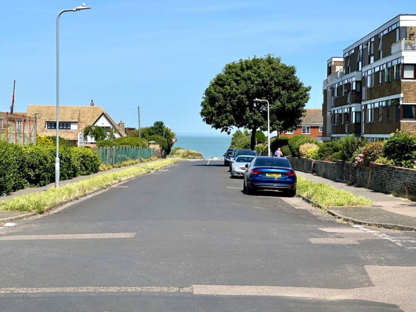 Images for Beach Avenue, Birchington EAID:f7dad3ea73a210ef97482ecc254de312 BID:1