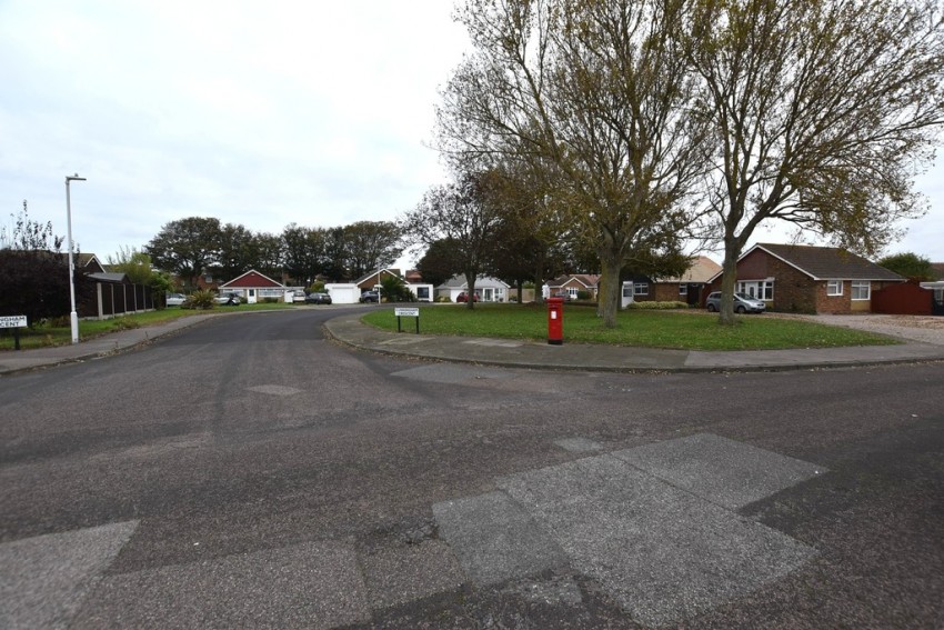 Images for Duncan Drive, Birchington EAID:f7dad3ea73a210ef97482ecc254de312 BID:1
